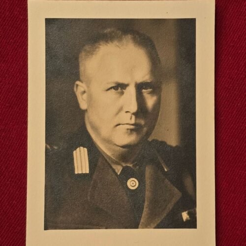 20250513_151307.jpg WW2 Nazi German NSDAP Political Leader w NSDAP Golden Party members badge Photo