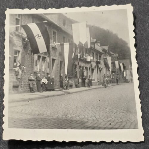 20260621_155341.jpg Interesting Rare Early NSDAP Swastika Flag Parade Photo WW2 German Third Reich Era