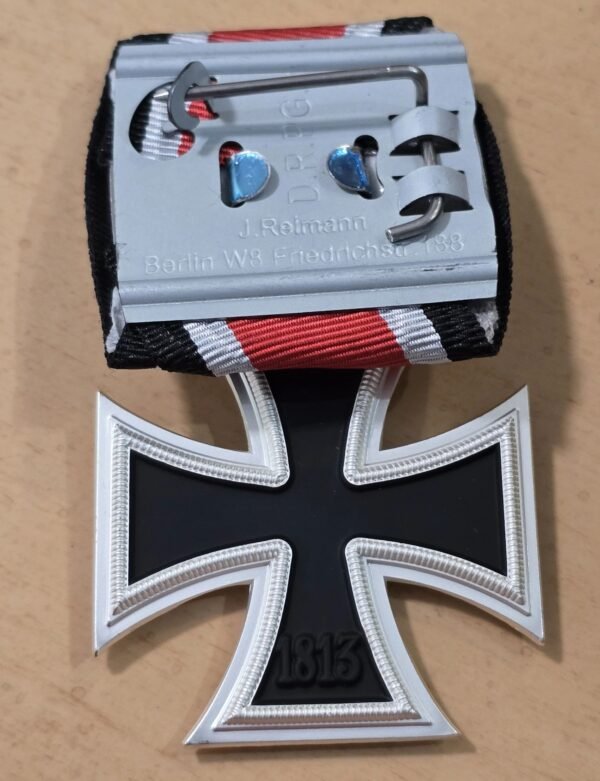 20260708_142832.jpg EK2 Iron Cross 2nd class Mounted medal Bar WW2 German Military Award