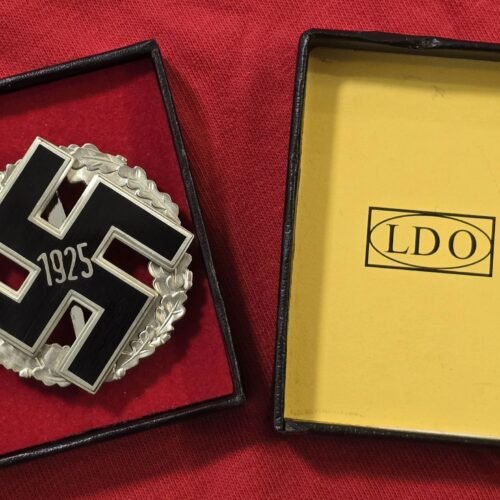 20260708_144452.jpg Third Reich Early NSDAP Gau Honor Badge 1925 LDO Boxed Award WW2 Nazi German