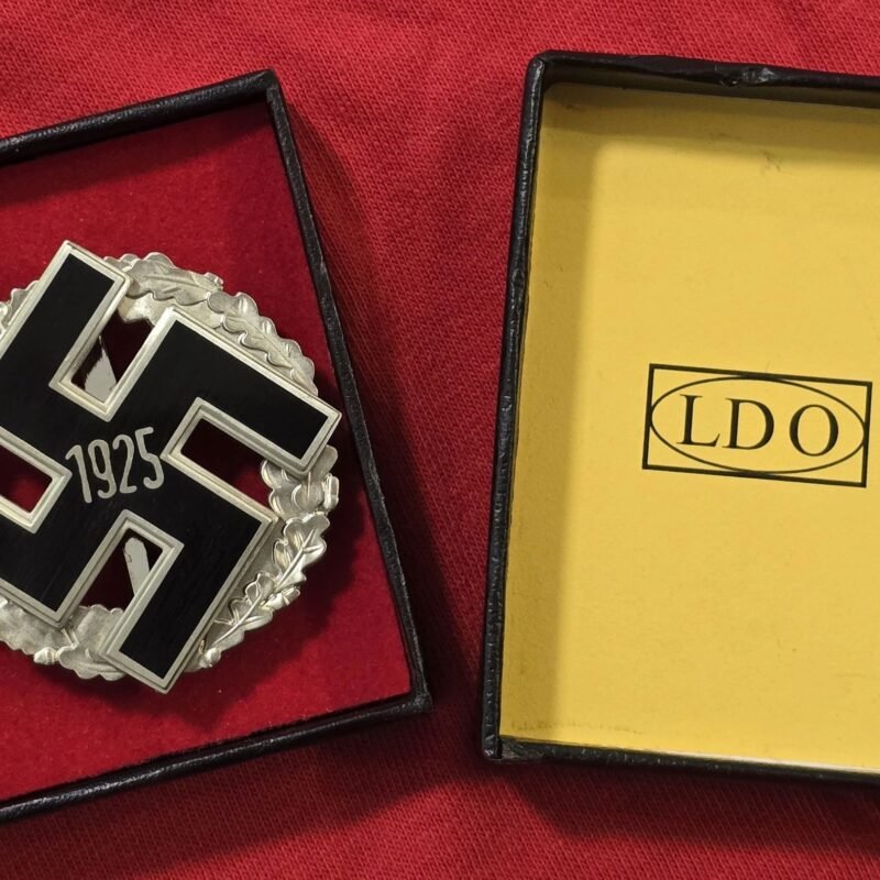 20260708_144452.jpg Third Reich Early NSDAP Gau Honor Badge 1925 LDO Boxed Award WW2 Nazi German