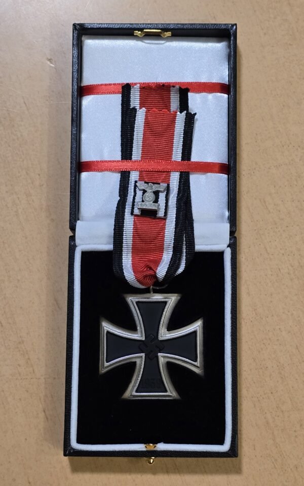 20260720_192714 WW2 German 1939 Iron Cross 2nd Class EK2 w/ Spange & LDO Case