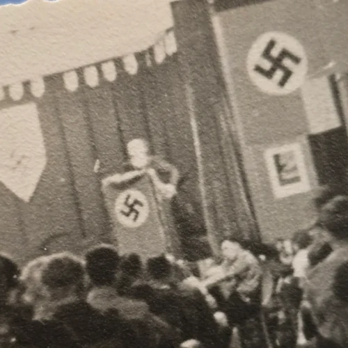 adolf-hitler-early-nsdap-third-reich-speech-w-swastika-and-veterans-logos-ww2-german-photo-03-6d662add Adolf Hitler?? Early NSDAP Third Reich Speech w Swastika and Veterans Logos WW2 German Photo