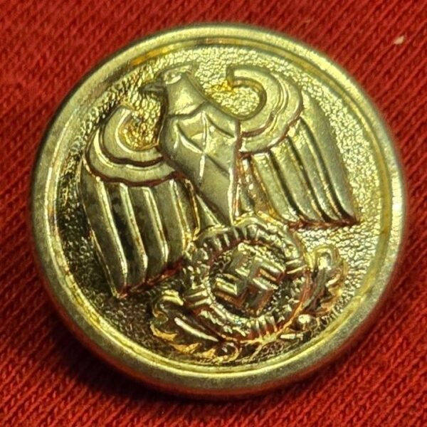 gb1.jpg Original NSDAP Nazi German Political Button Swastika w Eagle Third Reich Issue