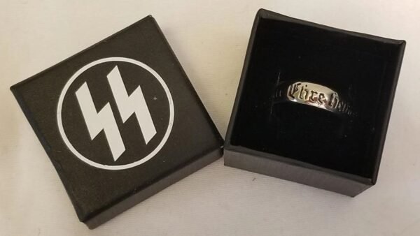 meine7.jpg SS Ring Box WW2 Nazi German Schutzstaffel Soldiers officers Totenkopf Skull