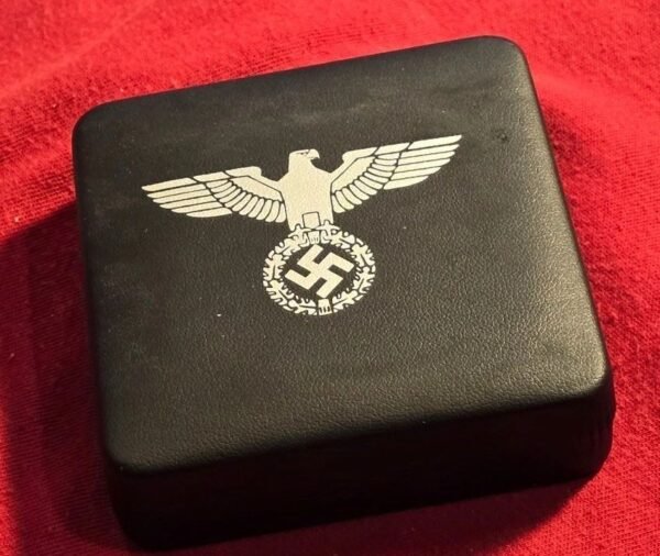 pm4.jpg WW2 Nazi German Third Reich Boxed 24K Gold Plated Panzer Medallion High Quality Die Struck Medal
