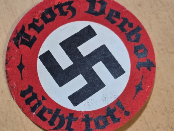 Rare WWII Nazi German Swastika "Trotz Verbot Nicht tot!" Third Reich Propaganda Seal Label Sticker 1930s-1940s