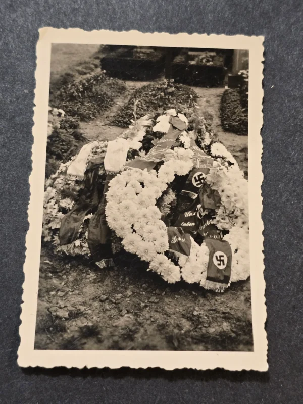 swastika-funeral-sash-kia-soldiers-funeral-grave-burial-photo-ww2-german-third-reich-era-p-02-f4721a9b Swastika Funeral Sash - KIA Soldiers Funeral Grave Burial Photo WW2 German Third Reich Era Photograph