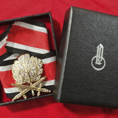 WW2 German HANS ULRICH UDEL GOLD OAK LEAVES w SWORDS & DIAMONDS Boxed Collection