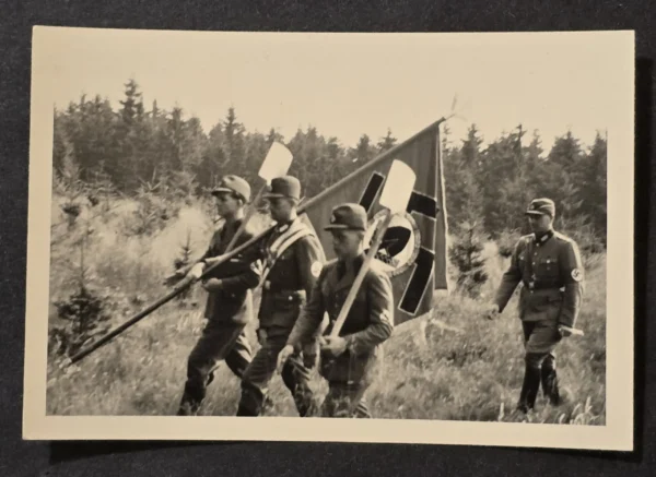 ww2-nazi-german-third-reich-third-reich-rad-swastika-standard-flag-bearer-photo-02-3f2ff2d9 WW2 Nazi German Third Reich Third Reich RAD Swastika Standard Flag bearer Photo