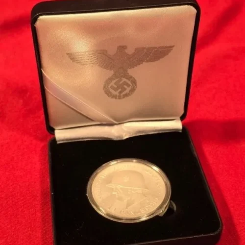wwii-german-third-reich-14th-panzer-division-silver-medal-medallion-stalingrad-03-2c8af5a6 WWII German Third Reich 14th Panzer Division Silver Medal Medallion Stalingrad