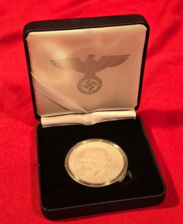 wwii-german-third-reich-14th-panzer-division-silver-medal-medallion-stalingrad-03-2c8af5a6 WWII German Third Reich 14th Panzer Division Silver Medal Medallion Stalingrad