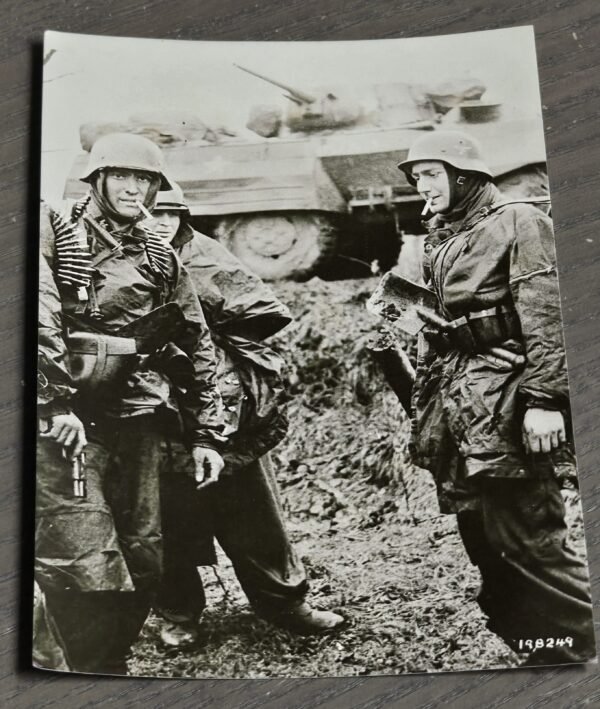 20260527_180030 WWII German Luftwaffe Fallschirmjäger Paratroopers Photo