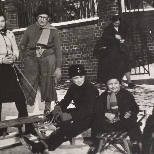 20260822_123442 Third reich Family w HJ DJ Hitler Youth boy w Deutsches Jugend Cap WW2 German Family Photo