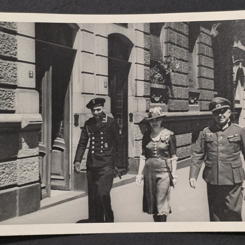 FATHER & SON Decorated Wehrmacht Officer w Dagger Kriegsmarine Sailor w Minesweepers badge Military WW2 German War Photo