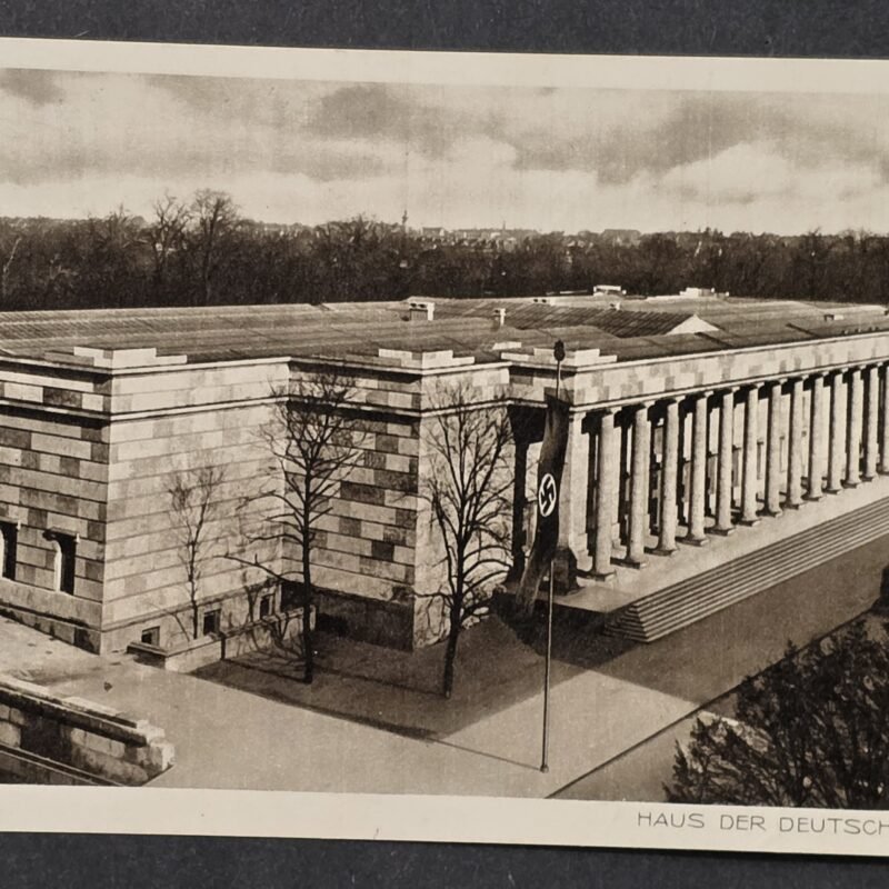 20260822_152320 WWII Nazi German Third reich Munich Haus der Deutschen Kunst Postcard Art Museum Swastika Flags