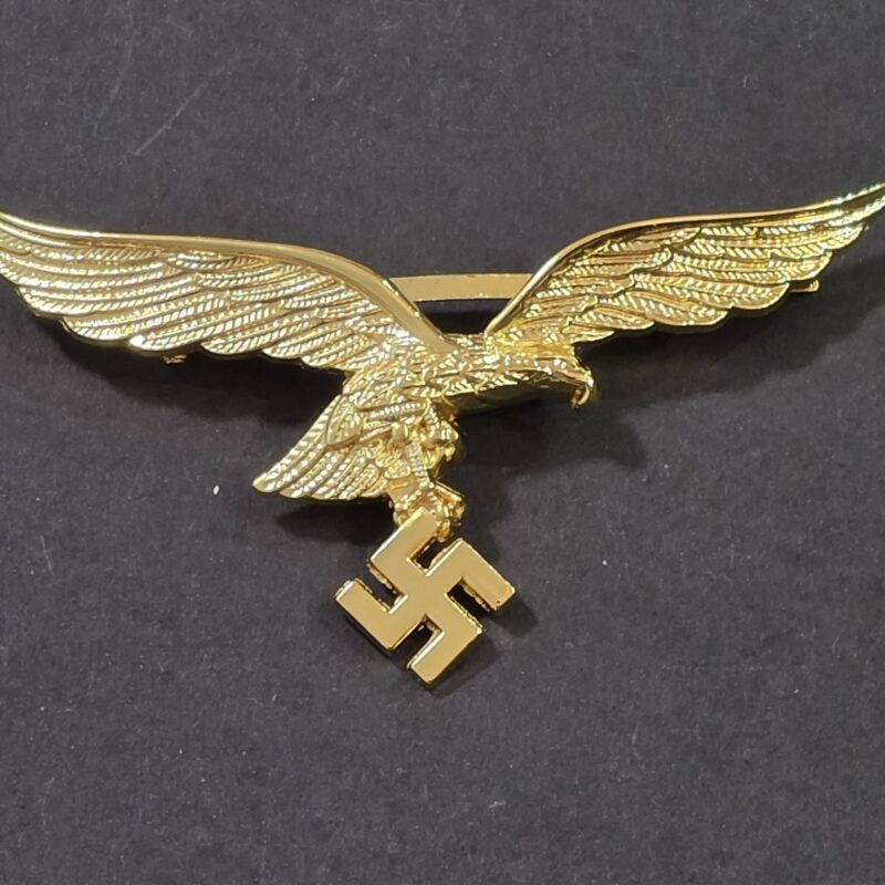 20260905_151838 WWII Nazi German Luftwaffe Officer Gold Metal Breast Eagle – Assmann