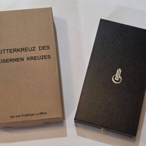 20260906_124636 WWII German Knight’s Cross Ritterkreuz Deluxe LDO Presentation Case w/ Outer Box