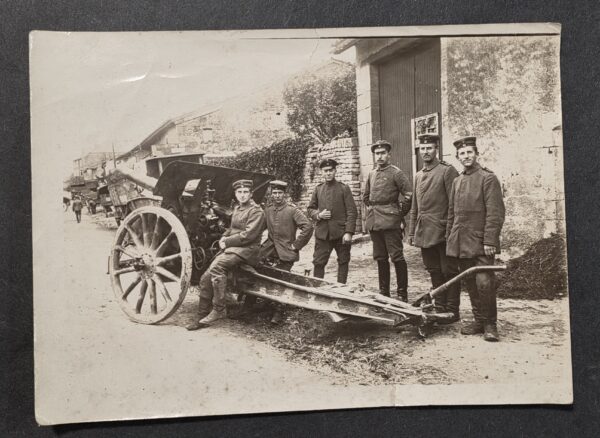 20260916_164651 JAGER ROSE 1918 WW1 Imperial German Soldiers Pose w Cannon Large War Photo