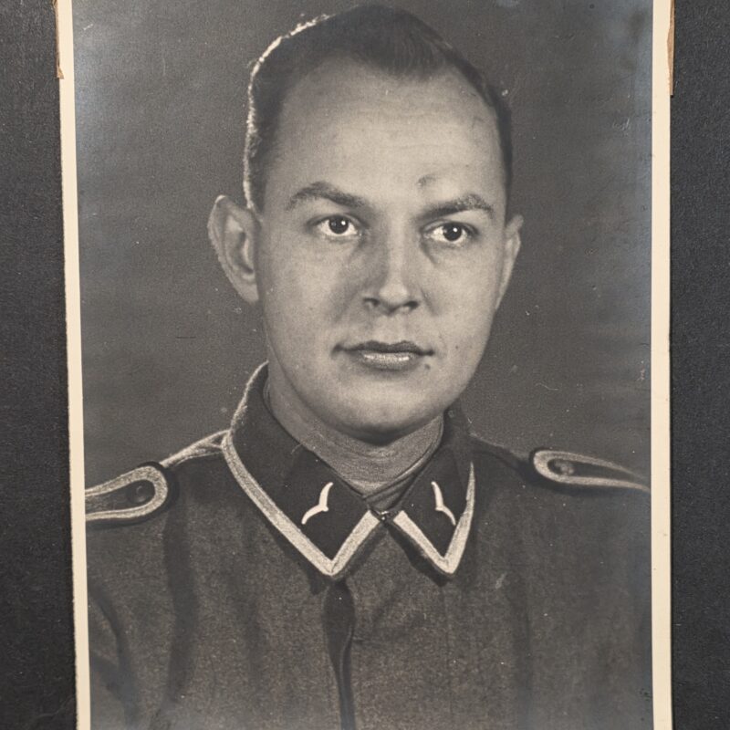 20260916_165004 HUGE WW2 German Luftwaffe Soldiers Military studio portrait photo 1943