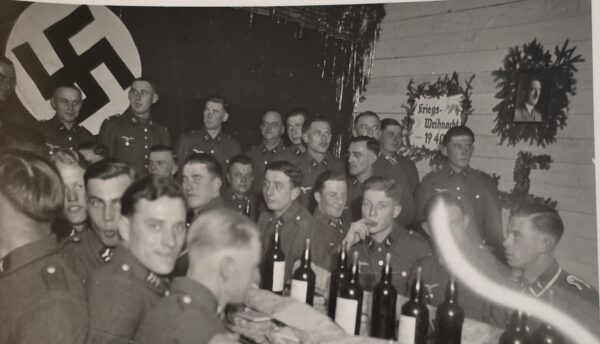 20260923_143457 Rare Original WWII Luftwaffe Kriegs-Weihnacht 1940 Christmas Adolf Hitler Portrait Flag Photo