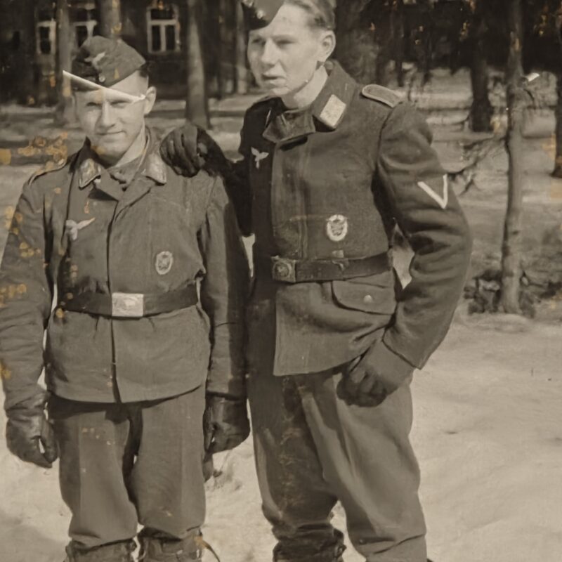 Luftwaffe Soldiers w Radio Operator Air Gunners Patch WWII German Military Photo