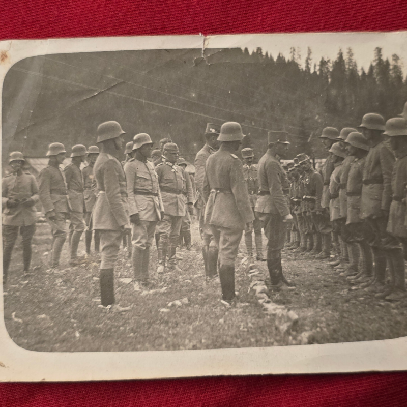 h1 Rare Original WWII German Photo Paul von Hindenburg w Army Steel Helmet Soldiers Pickelhaube