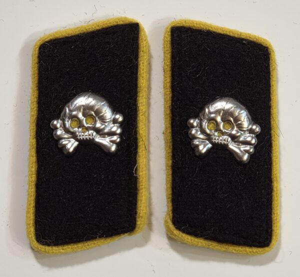 20261008_202206 Heer EM Recon Unit Panzer Tank Armored Division WW2 German Collar tabs w Totenkopf Skulls