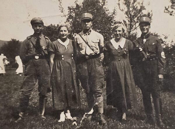 Early Nazi German Third Reich SS SA Stormtroopers Kepi Hats Insignia Group Photo 1930s